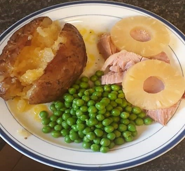 Slow Cooker Gammon with Pineapple