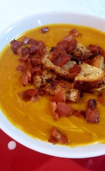 Slow cooked pumpkin soup