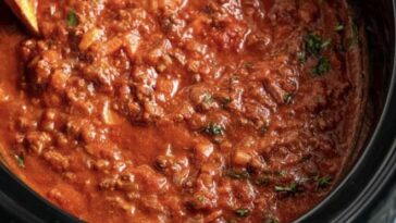 Slow Cooker Bolognese Sauce