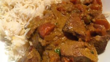 Slow cooker Lamb Curry