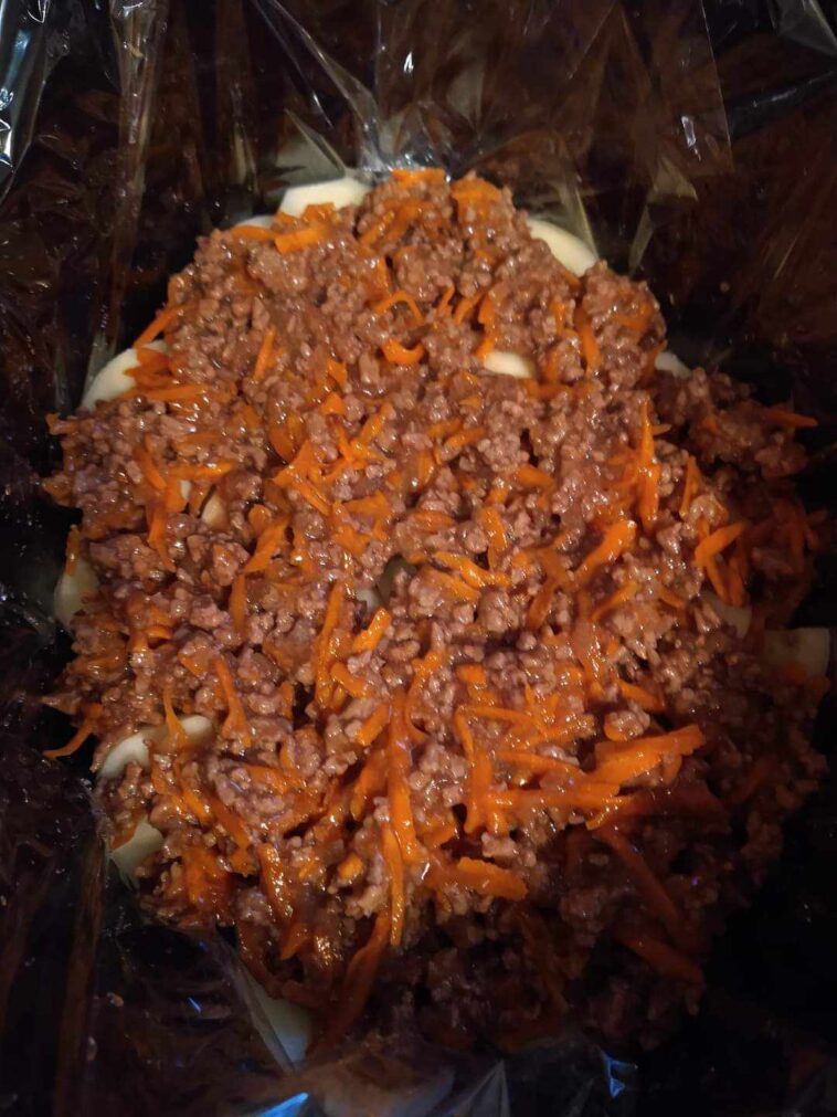 Layered Potatoes With Mince Slow Cooker Tip layered-potatoes-with-mince-slow-cooker-tip