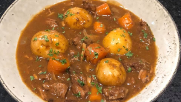 Beef Bourguignon in the Slow Cooker