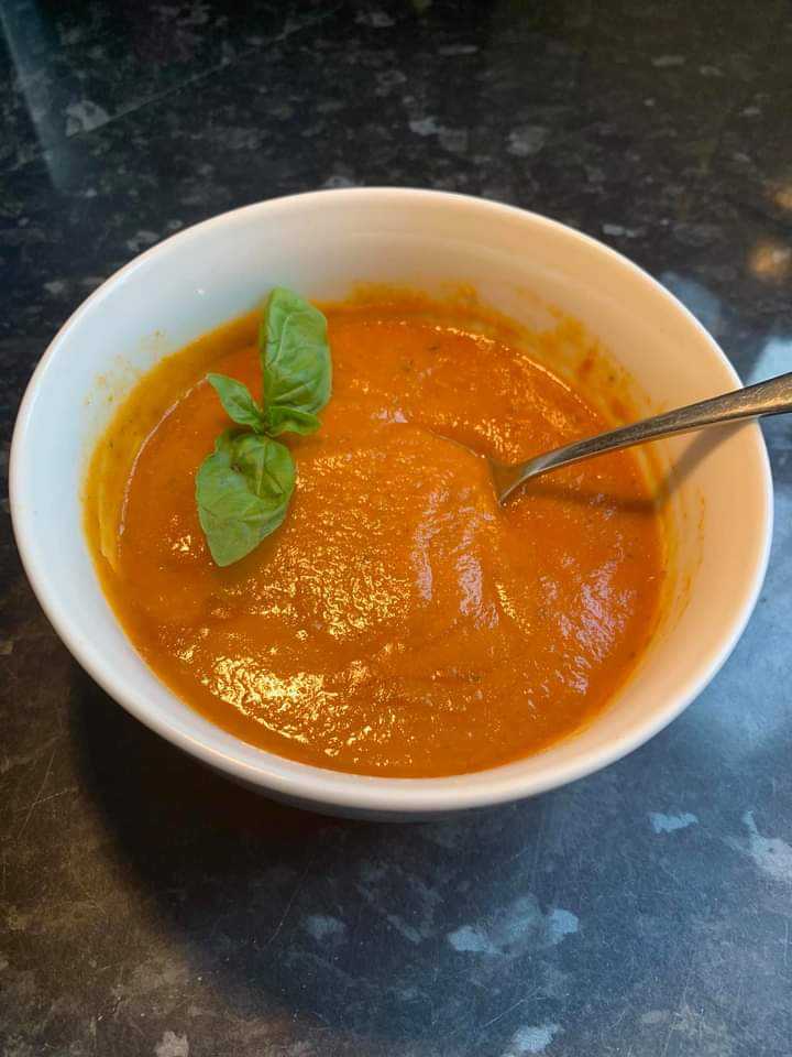 Roasted Tomato & Basil Soup