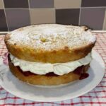 Slow Cooker Victoria Sponge