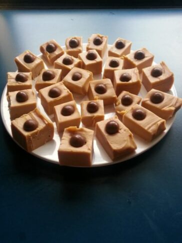 Caramel fudge