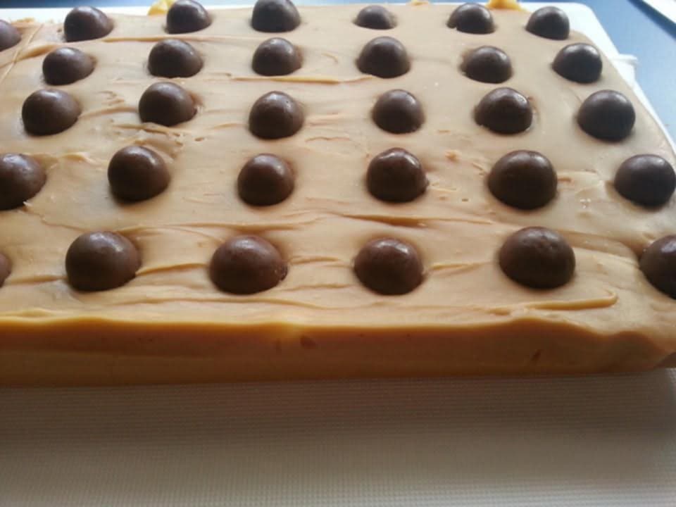 Caramel fudge