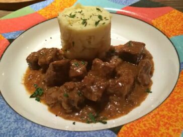 Braised Steak and Onions