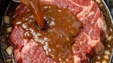 Brown Gravy Over Raw Chuck Roast