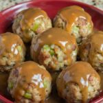 Classic Gravy Meatballs