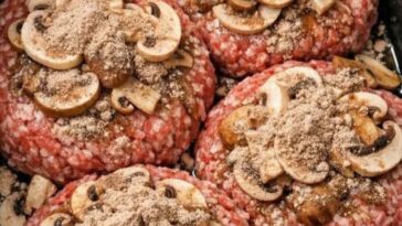 Mushrooms-Gravy Crockpot Hamburger Steaks