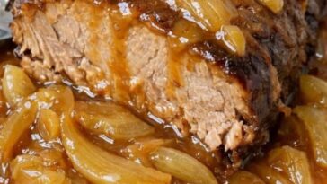 Onion Gravy (Pork Roast) 4 Ingredients Amish Slow Cooker