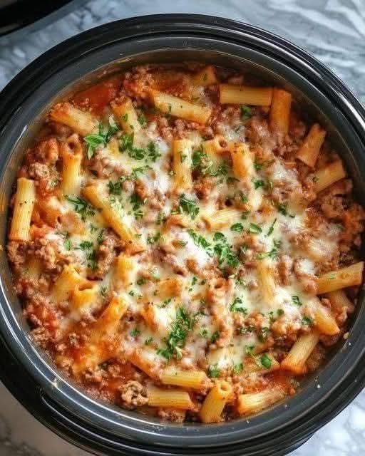 Pasta Bake of Slow Cooker Meat Lover