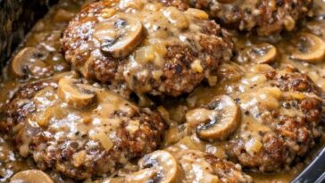 Poor Man Steak in the Slow Cooker 5-Ingredient