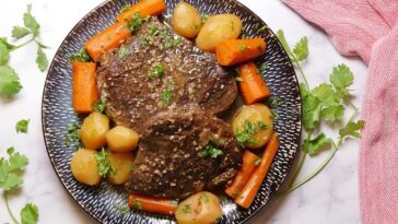 Pot Roast and Potatoes In Slow Cooker