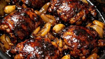 Amish Molasses Chicken In Slow cooker