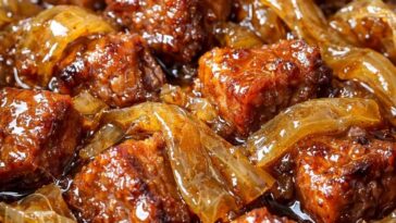 Slow Cooker Beef & Noodles