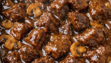 Slow Cooker Beef Tips with Rich Mushroom Gravy