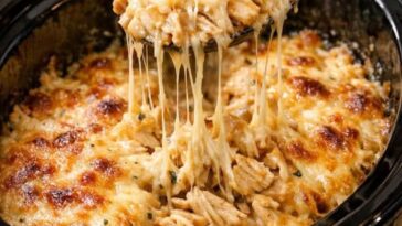 Slow Cooker Crack Chicken (with Shredded Chicken Breasts)