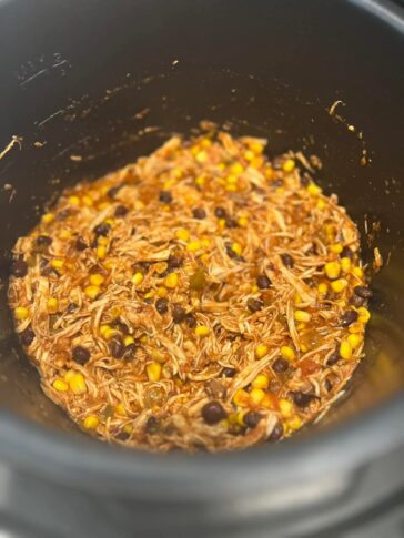 Slow cooker Salsa chicken tacos