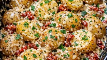 Tuscan baby potatoes In Slow Cooker