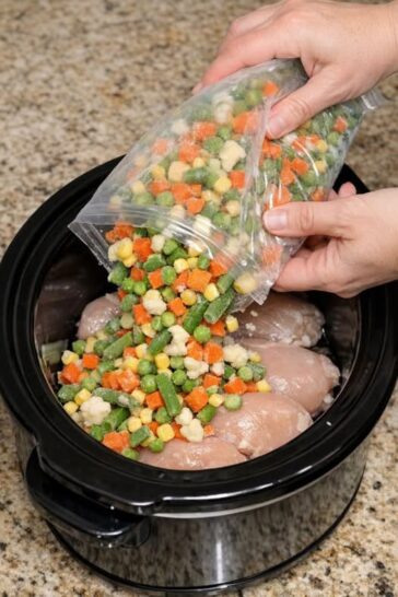 Amish Chicken Pot Pie Noodles Slow Cooker 5-Ingredient