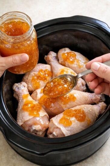 Amish-Style Apricot Chicken Slow Cooker 4-Ingredient