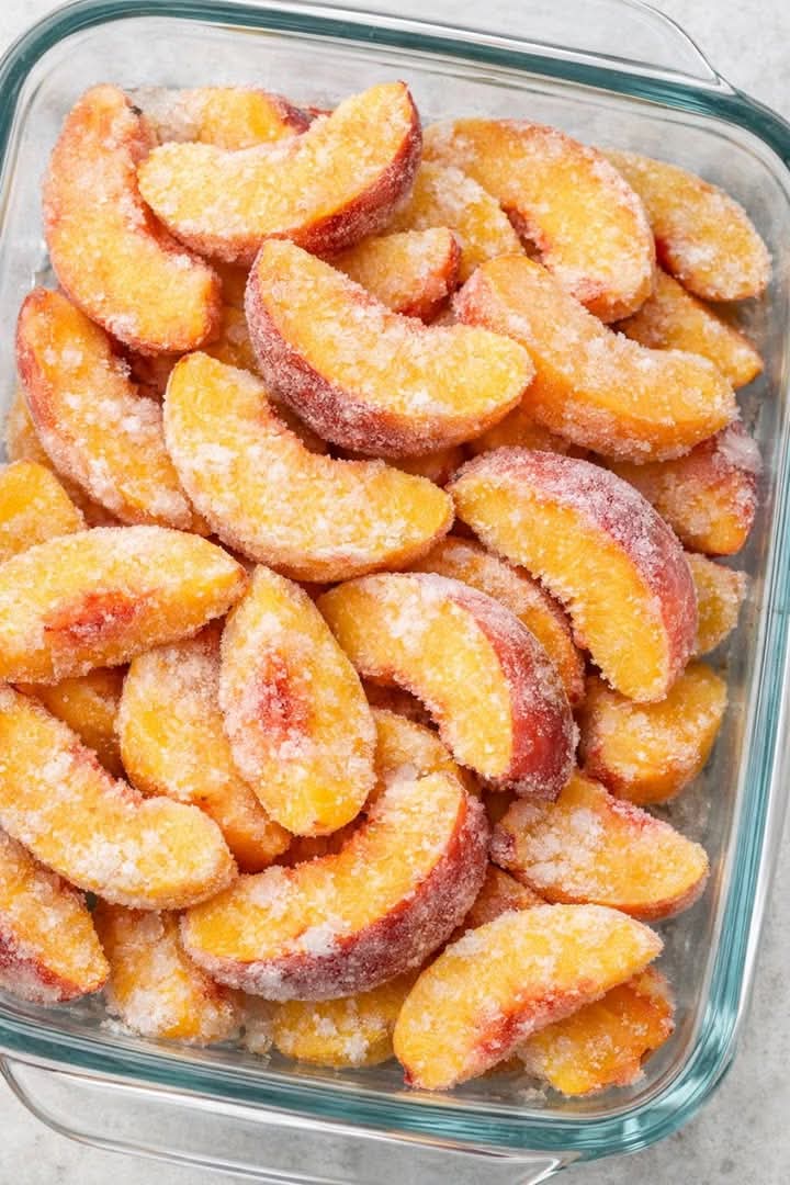 Baked Peach Dump Dessert 5-Ingredient