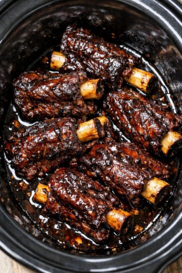 Balsamic Beef Short Ribs Slow Cooker 3-Ingredient