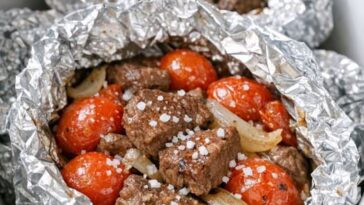 Beef and Tomato Packets in the Slow Cooker
