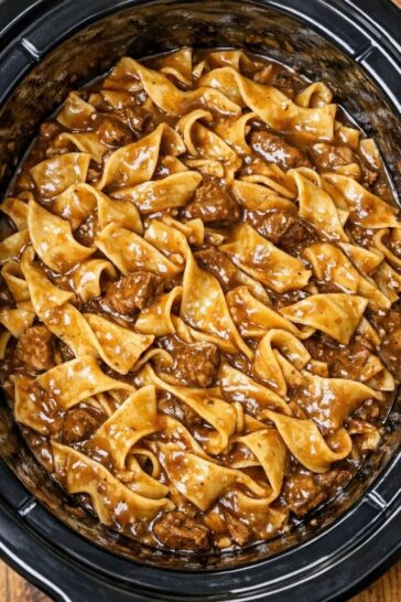 Brown Gravy Noodles Slow Cooker 3-Ingredient