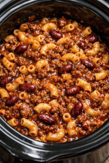 Canned Chili Macaroni Slow Cooker 4-Ingredient
