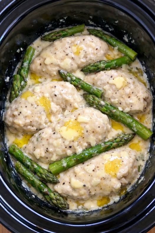 Chicken and Asparagus Slow Cooker 4-Ingredient