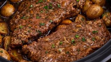 Slow Cooker Steak and Potatoes
