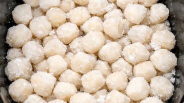 Easy Slow Cooker Bay Scallops — Only 5 Ingredients!