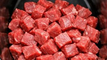 Garlic Butter Steak Bites Slow Cooker 3-Ingredient