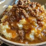 Ground Beef and Gravy Over Mashed Potatoes Yummy!