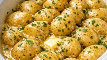 Irish Colcannon Potatoes 4-Ingredient Slow Cooker