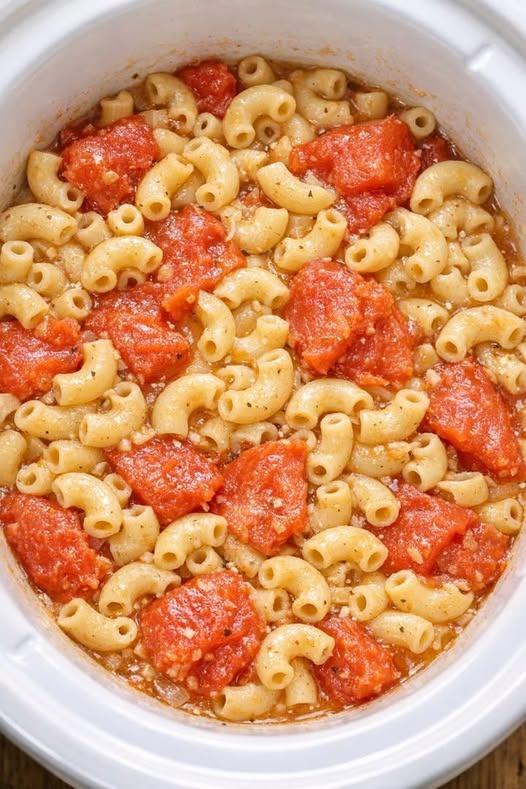 Macaroni and Tomatoes Slow Cooker 3-Ingredient