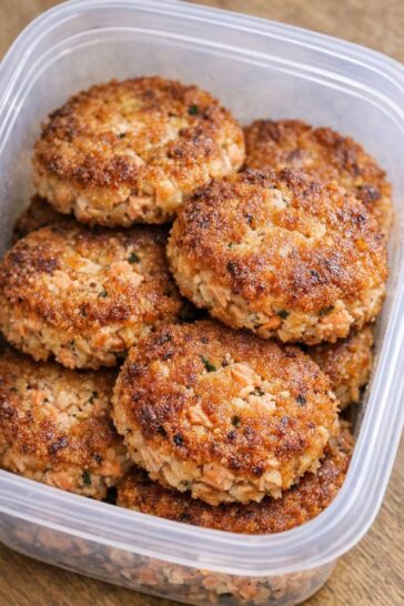 Salmon Patties Low Carb 3-Ingredient