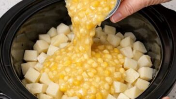 Slow Cooker Creamed Corn Potatoes 4-Ingredient