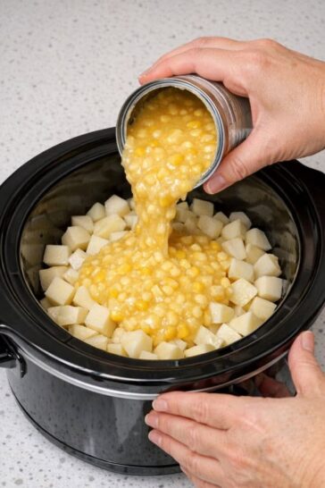 Slow Cooker Creamed Corn Potatoes 4-Ingredient