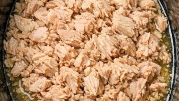 Slow Cooker Tuna Chowder 4-Ingredient