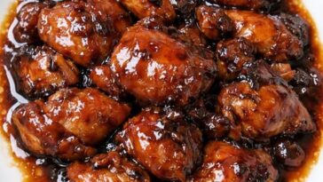 Sweet and Sour Chicken Slow Cooker 4-Ingredient