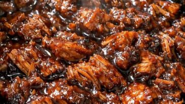 Backyard BBQ Chicken Slow Cooker