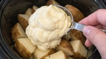 Creamy Cookout Potatoes Slow Cooker