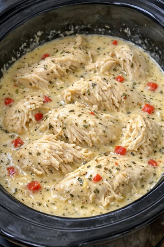 Creamy Italian Chicken Slow Cooker 4-Ingredient