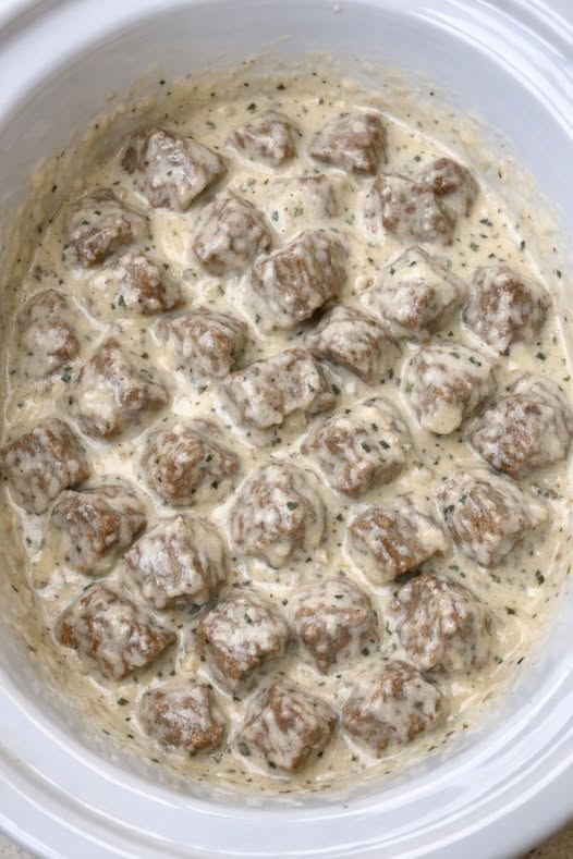 Creamy Ranch Beef Tips Slow Cooker 4-Ingredient