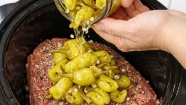 Italian Beef Sandwiches Slow Cooker