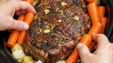 Pot Roast with Carrots Slow Cooker