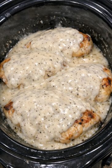 Country Gravy Chicken In Slow Cooker